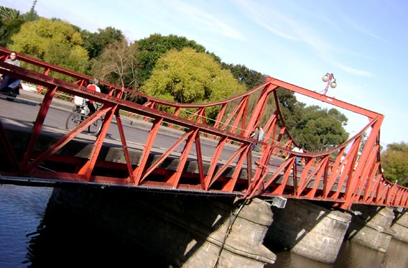 Famoso Puente Giratorios - Carmelo