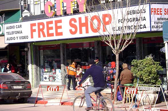 City Free Shop - Chuy
