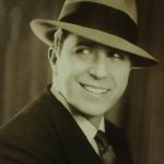 Antiguo retrato de Carlos Gardel