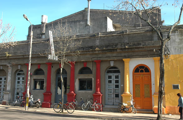 Ex Teatro Escayola, hoje Imprenta Rego - Tacuaremb