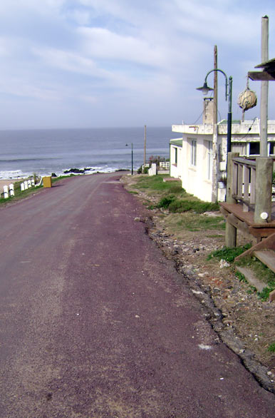 Calle hacia el mar - La Pedrera