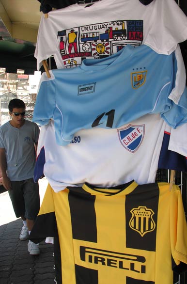 Clubes uruguayos - Montevideo