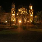 Nocturna Plaza Artigas